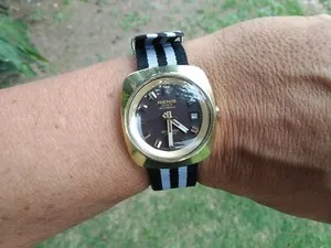 Authentic RENIS AIRVAC 6000 AUTOMATIC ETA UNIQUE RARE COLOURFUL GOLD PLATED WORKING FINE