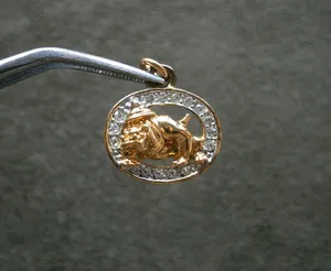 Authentic USMC Devil Dog Bulldog Mascot Vtg Gold Plated Crystal Bracelet Charm Pendant