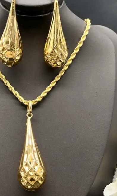 Authentic The Golden Alliance: 18K Gold Plated Dubai Italian African Wedding Choker and Earrings Set
