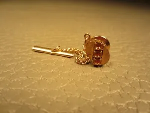 Authentic Golden Citrine Sunburst Lapel Pin – Radiant Aura of Fortune