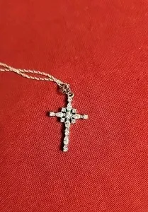 Authentic CHRISTIAN CATHOLIC 18 K Gold Plated Cross Withe Wight CUBIC ZIRCONIA And 18"chai
