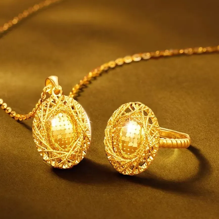 Authentic High-end sand gold oval flashing fish scale dove egg necklace and ring set high-end light luxury jewelry for your girlfriend