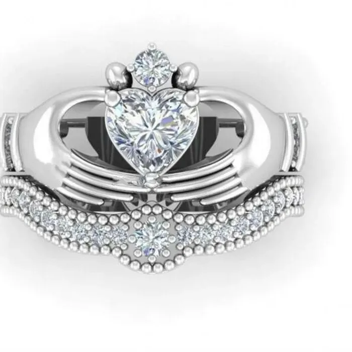 Authentic The Eternal Knot: Celestial Heart Claddagh Union Set