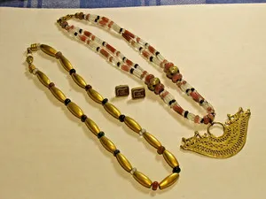 Authentic VTG 3 pcs Museum Replica gold plated Egyptian Revival Choker Necklaces earrings
