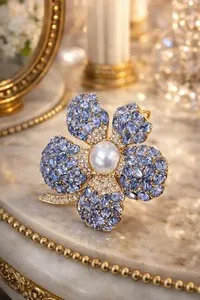Authentic The CINER Radiant Pave Crystal Celestial Brooch and Pendant