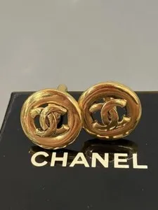 Authentic Chanel Matelasse Cufflinks Vintage Gold Plated French Round Boxed Men's