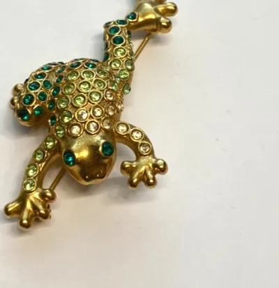 Authentic VINTAGE MONET BROOCH/PIN FROG GOLD PLATED