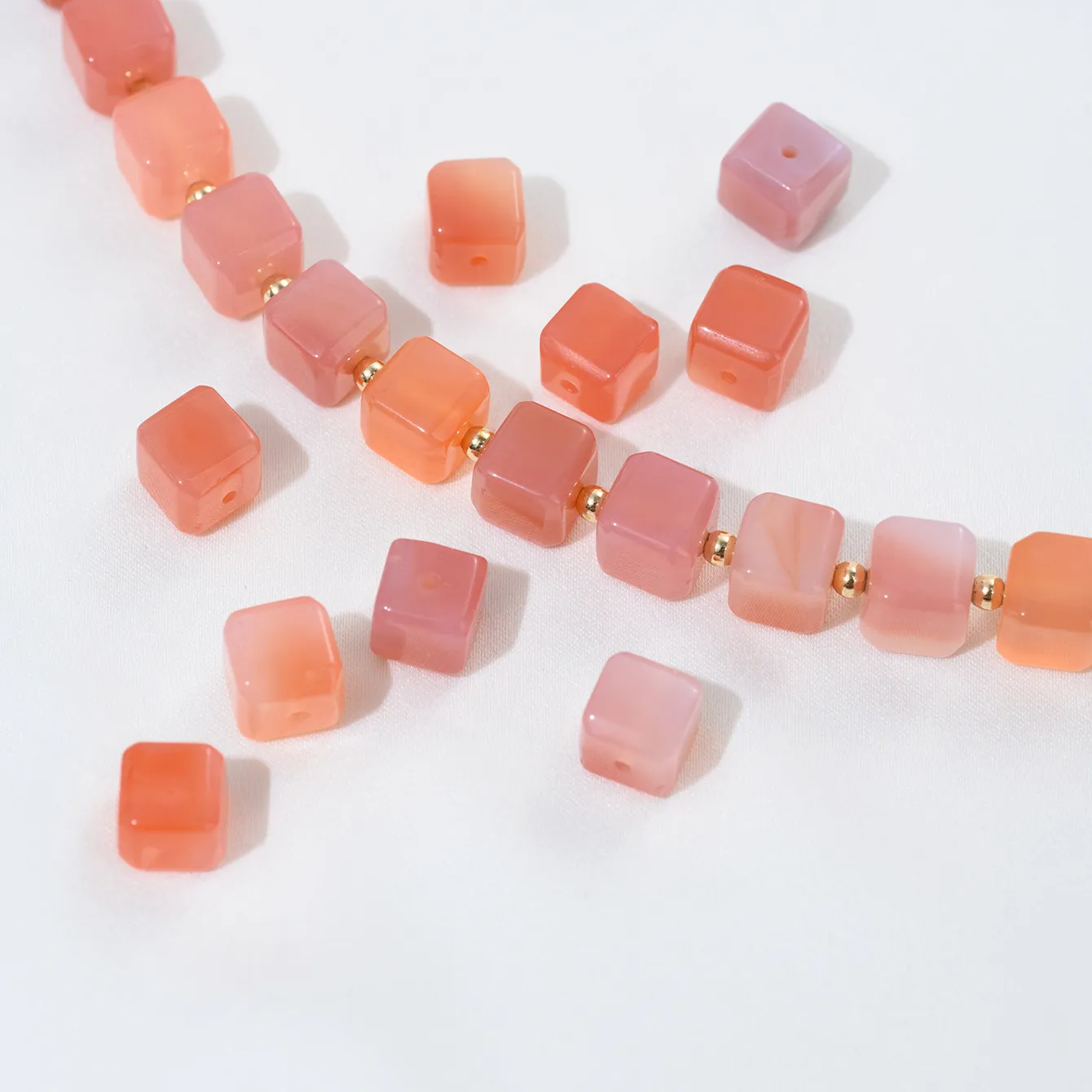 Authentic Natural Nanhong Agate Sugar Cube Loose Bead Accessories Handmade Diy Bracelet Necklace Crystal Beaded Ear Jewelry Accessories