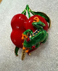 Authentic Vtg Frog on Bright Red Enamel Heart Brooch Pin Signed MT Large 3D Gold Plated