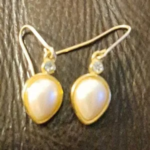 Authentic The Pearl Of Wisdom Enchanted Earrings For The Seeker
