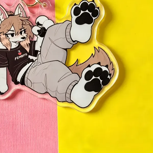 Authentic Fry Wolf Dog Paws Furry Acrylic Keychain I Love Femboys Tee Gold Heart Shaped Hook Keyring Bag Charm for Fans Collectors