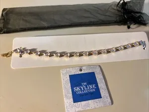 Authentic The Celestial Horizon: Vera Wang Skyline Crystal Tennis Bracelet