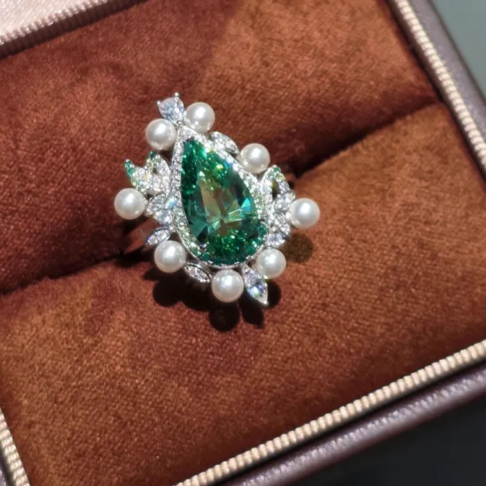 Authentic The Celestial Tide Pearl and Aquamarine Sovereign Ring