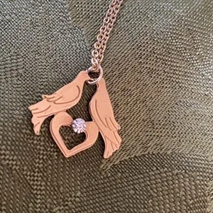 Authentic Vtg Christian Heart 2 Dove Pendant Necklace 18" Gold Plated