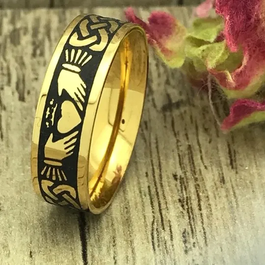 Authentic Celtic Claddagh Love Talisman – Gold‑Plated Heart‑Shaped Ring of Friendship & Faith