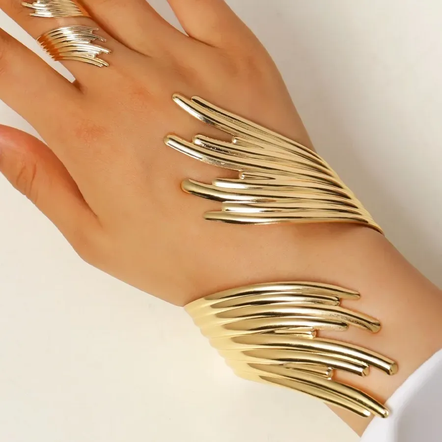 Authentic Exaggerated Personality Stainless Steel Feather Wings Open Bangles Rings Set for Women Fashion Designer Banquet Jewelry Gifts