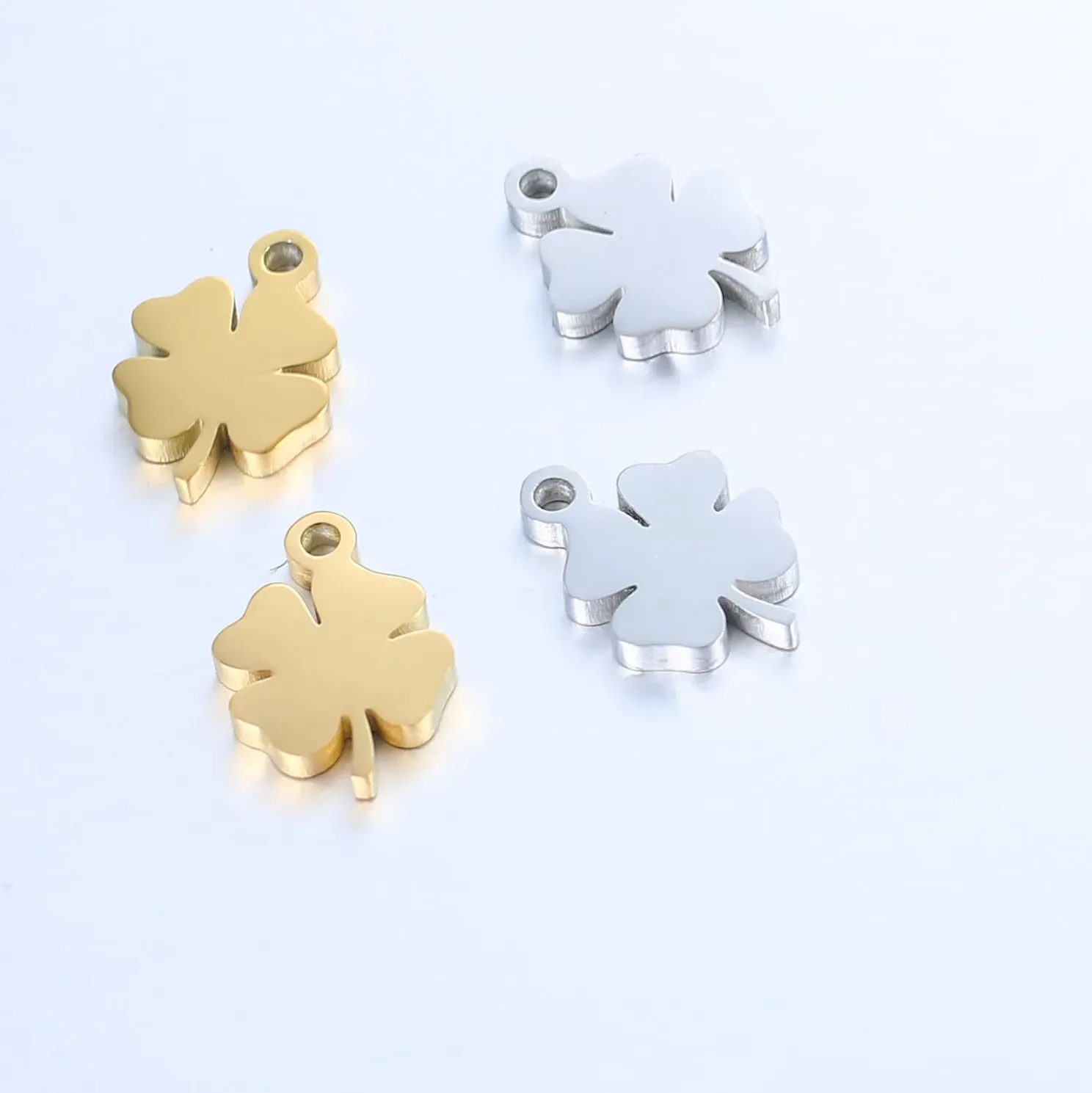Authentic 5pcs/Lot Lucky Four-leaf Clover Pendant Necklace For Women Gold Silver Color Choker Jewelry Accessories