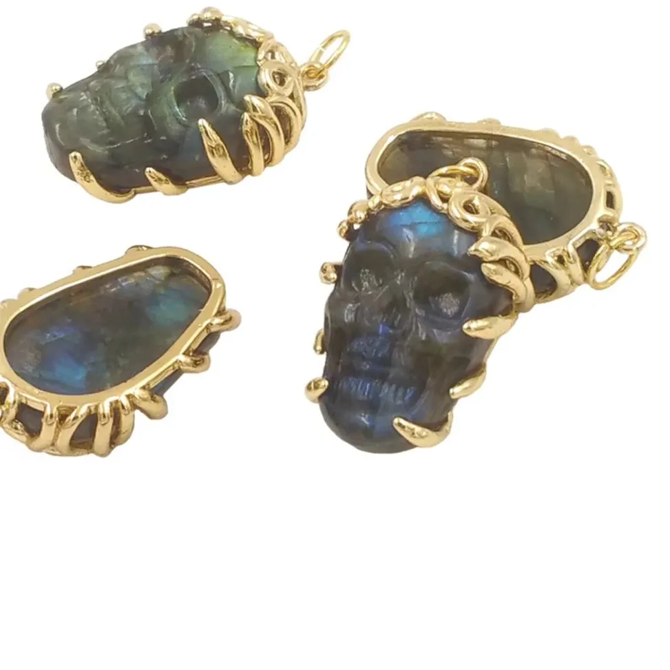 Authentic WT-P1957  WKT 2025 HOT Style Labradorite Skull-Shaped Pendant Beautiful Jewelry Supplies 18K Gold Accessory Good
