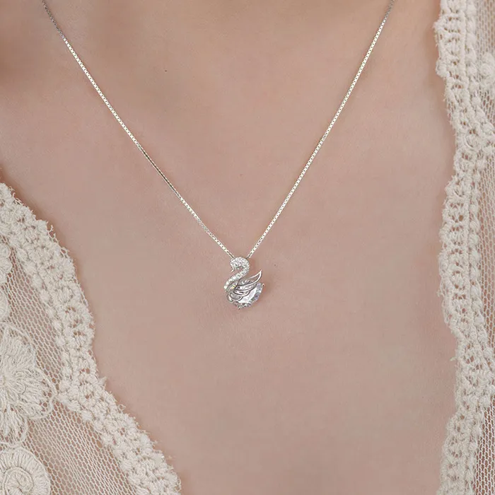 Authentic Luxurious Exquisite Sterling Silver Little Swan Gold Color Pendant Necklace for Women Collarbone Chain Jewelry Girlfriend's