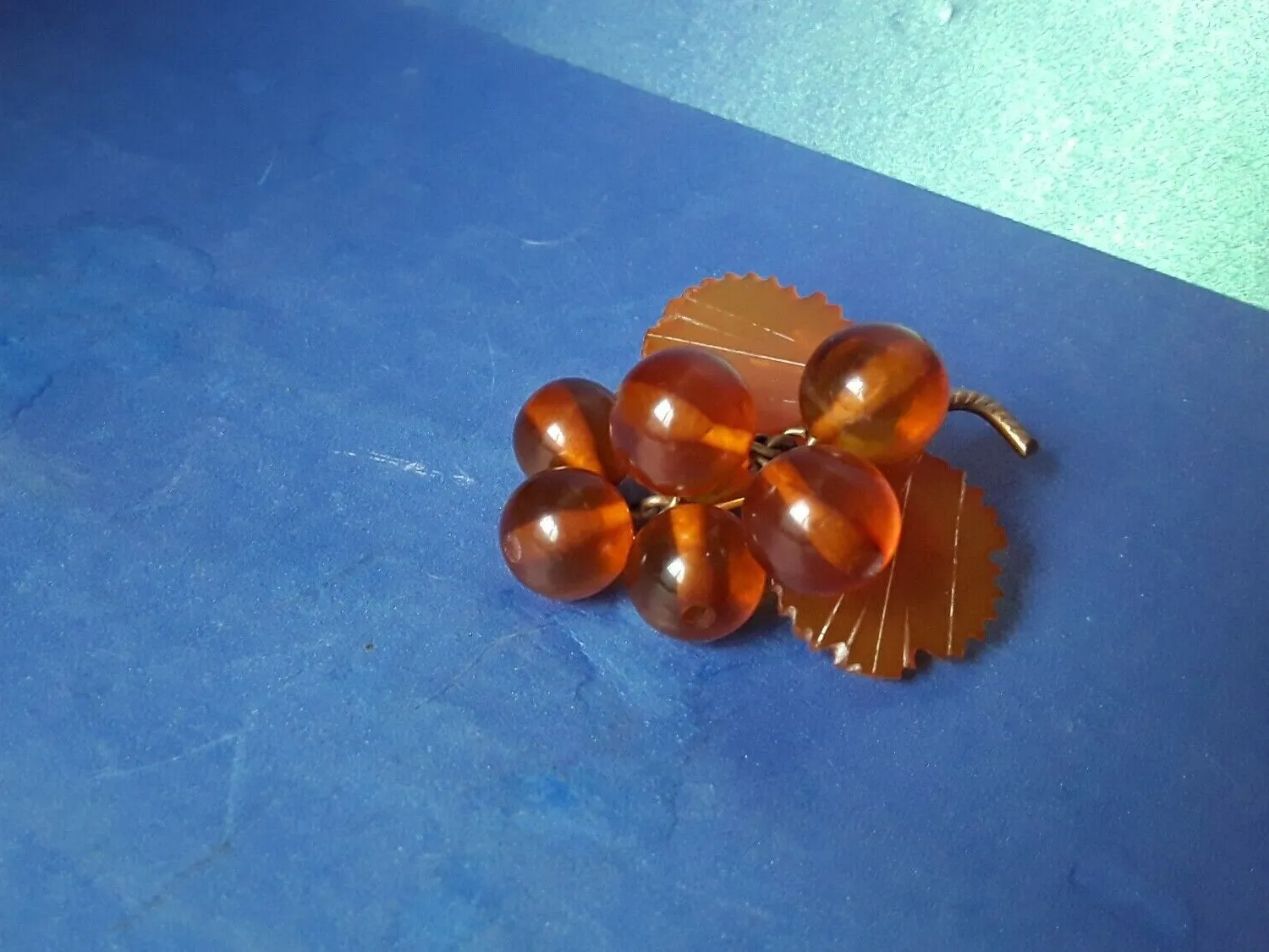 Authentic Vintage Soviet Jewelry Baltic Amber Gold Plated Brooch Pin Grapes marked