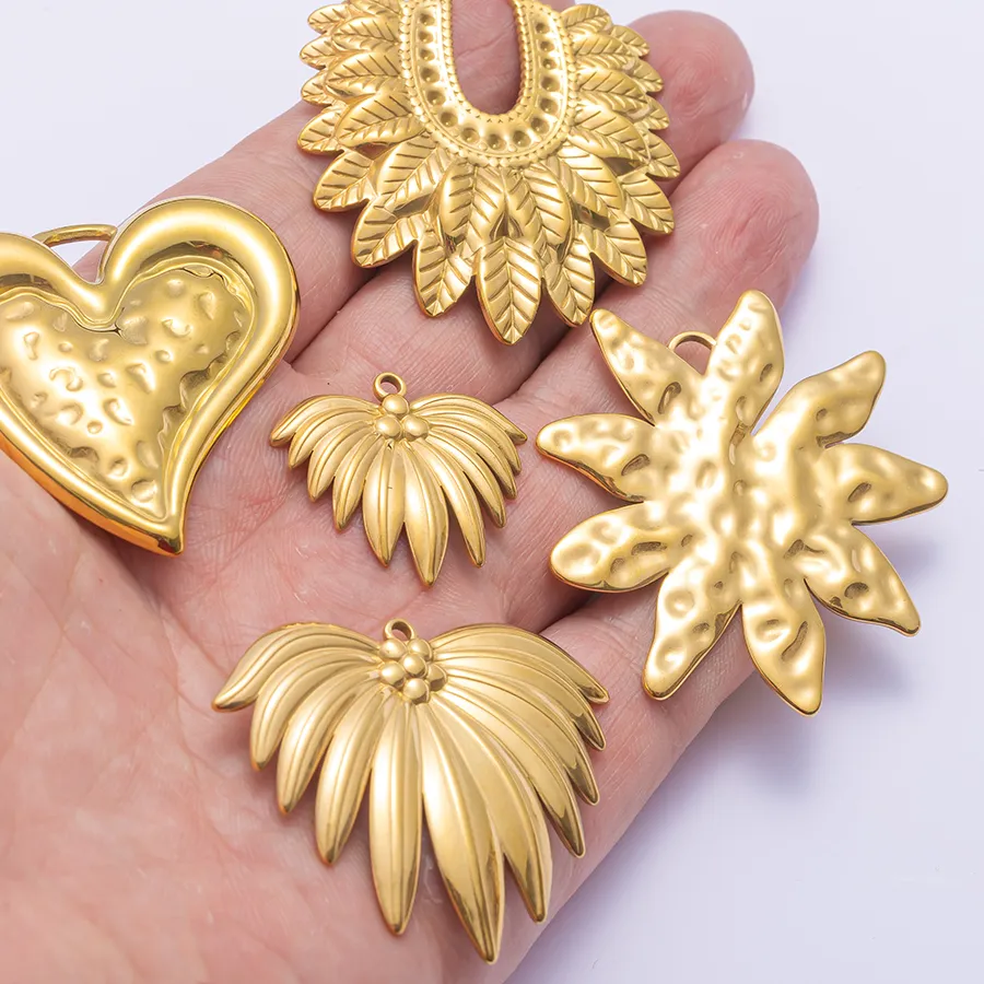 Authentic 2pcs Gold Heart Leaf Charms Pendants rnaments for Necklace Jewelry Making Bracelets DIY Craft Accessories