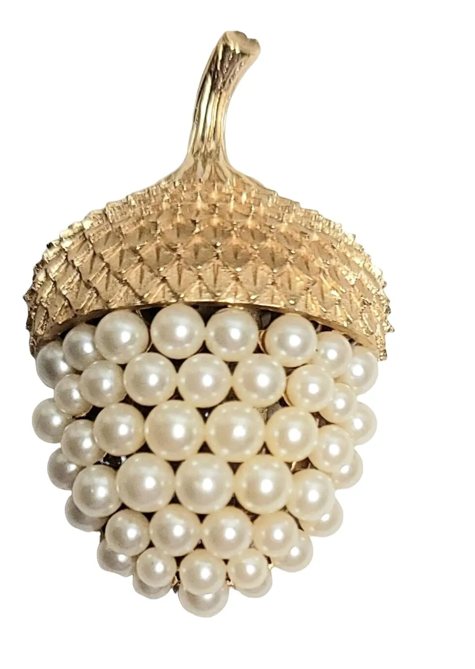 Authentic Trifari Gold-Plated Vintage Rare Faux Creamy Pearl Golden Acorn Brooch Pin Signe