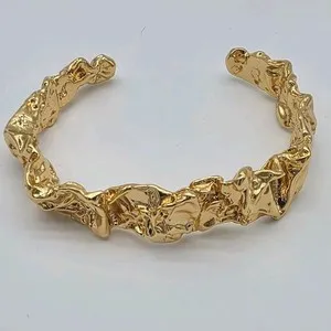 Authentic Amber Sceats Crushed 24k Gold Plated Emery Cuff Chunky Bracelet NEW