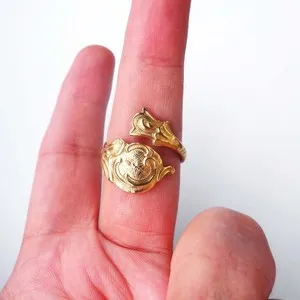Authentic Celestial Gold‑Plated Floral Spoon Ring – Mystic Aura of Protection