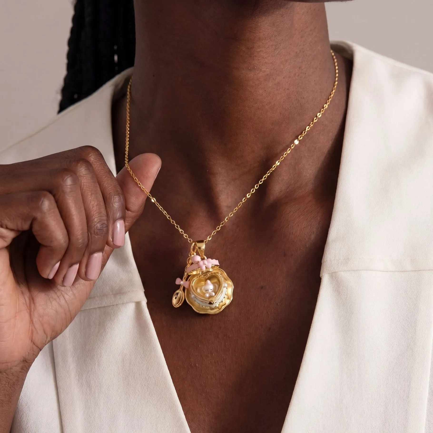Authentic The Confection of Dreams: A Secret Vessel Locket
