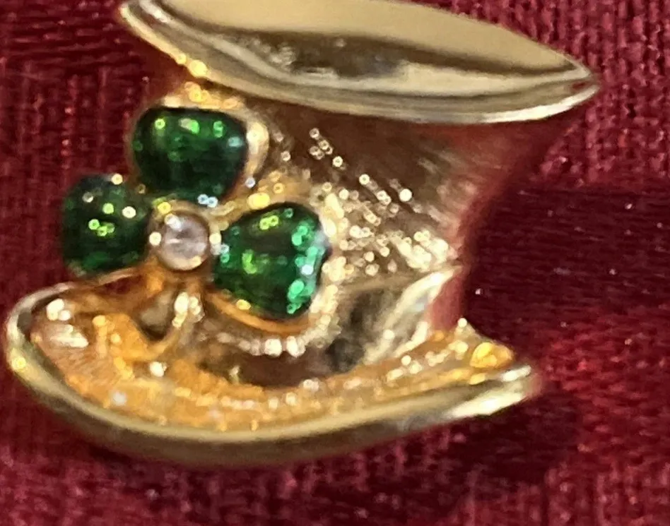 Authentic St. Patrick's Day Pin Leprechaun Hat Shamrock Gold Plated Brooch Signed Avon