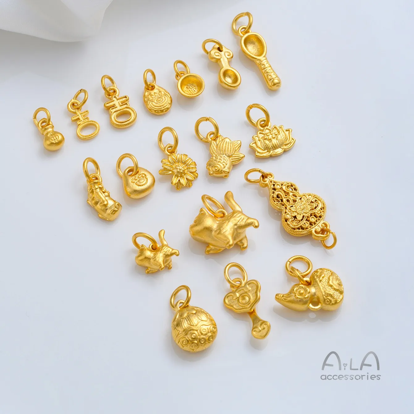 Gold Plated Double Loop Lotus Gourd Hollow Blessing Bag Cloud Spoon Pendants Diy Bracelet Necklace Jewelry Accessories
