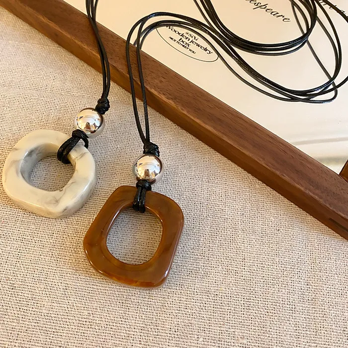 Authentic Faux Agate Ring Pendant Necklace Personalized Design Sense Clavicle Chain Everyday Commute Accessories