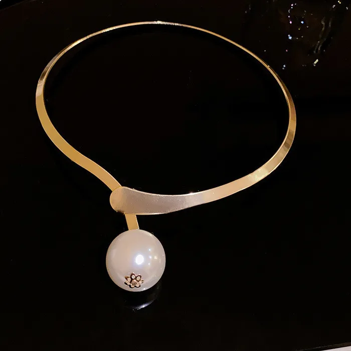 Authentic Gold Pearl Choker Necklace Fashionable Personality Temperament Accessories Designer Jewelry