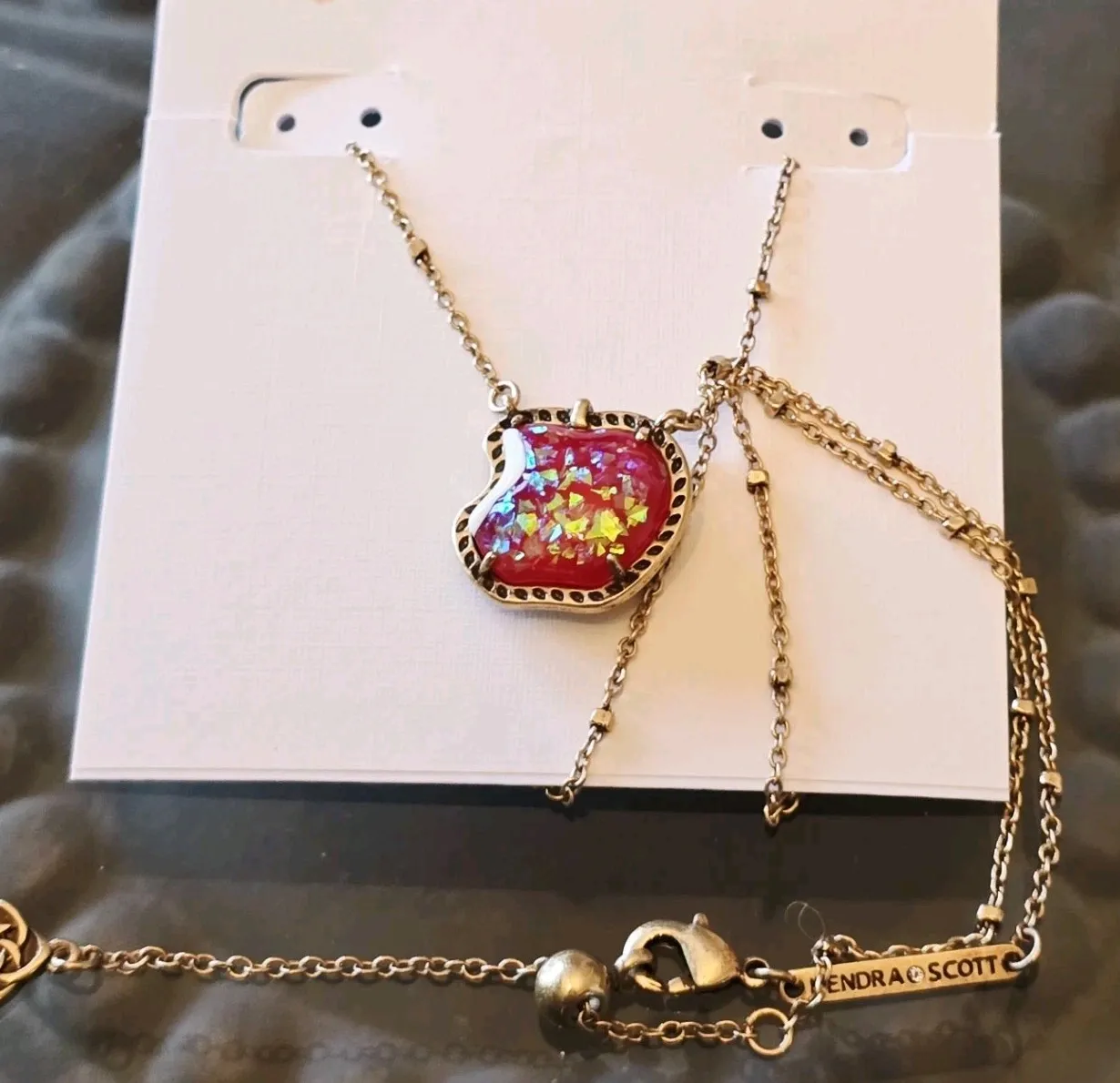 Authentic Disney KENDRA SCOTT "SNOW WHITE 🍎 Apple" Pendant Necklace☆NWT☆GOLD-PLATED☆