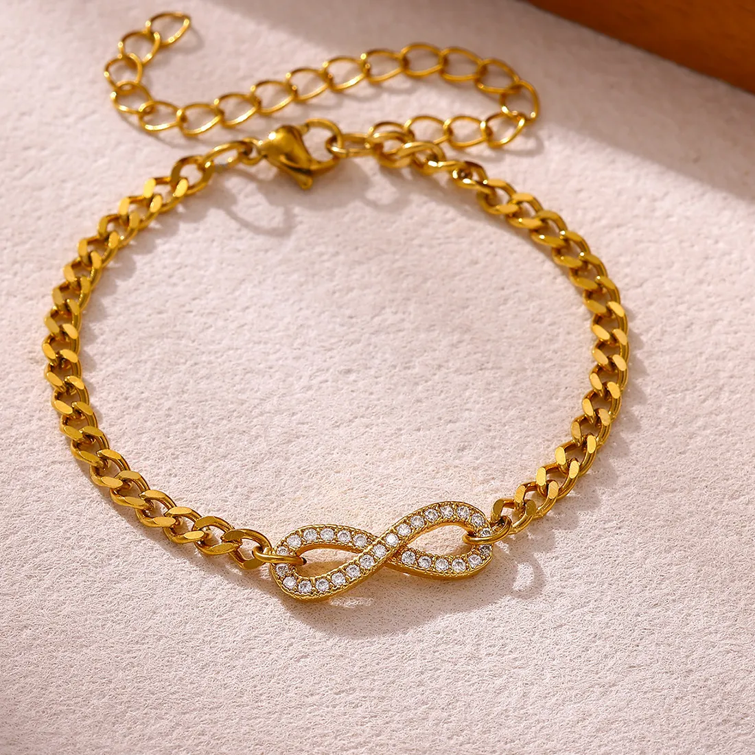 Authentic New Fashion Shinny Zircon Infinity Bracelet for Women Gold Color Stainless Steel Cuban Bracelet Charm Party Jewelry Gift