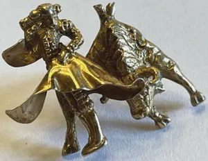 Authentic The Matador’s Valor: A Radiant Gold-Plated Totem of Unyielding Spirit