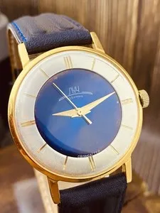 Authentic Celestial Timekeeper: LUCH 2209 Gold‑Plated Soviet Chronometer