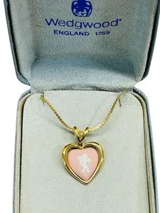 Authentic Enchanted Rose‑Blush Jasper Heart Amulet – Gold‑Plated Cupid’s Embrace