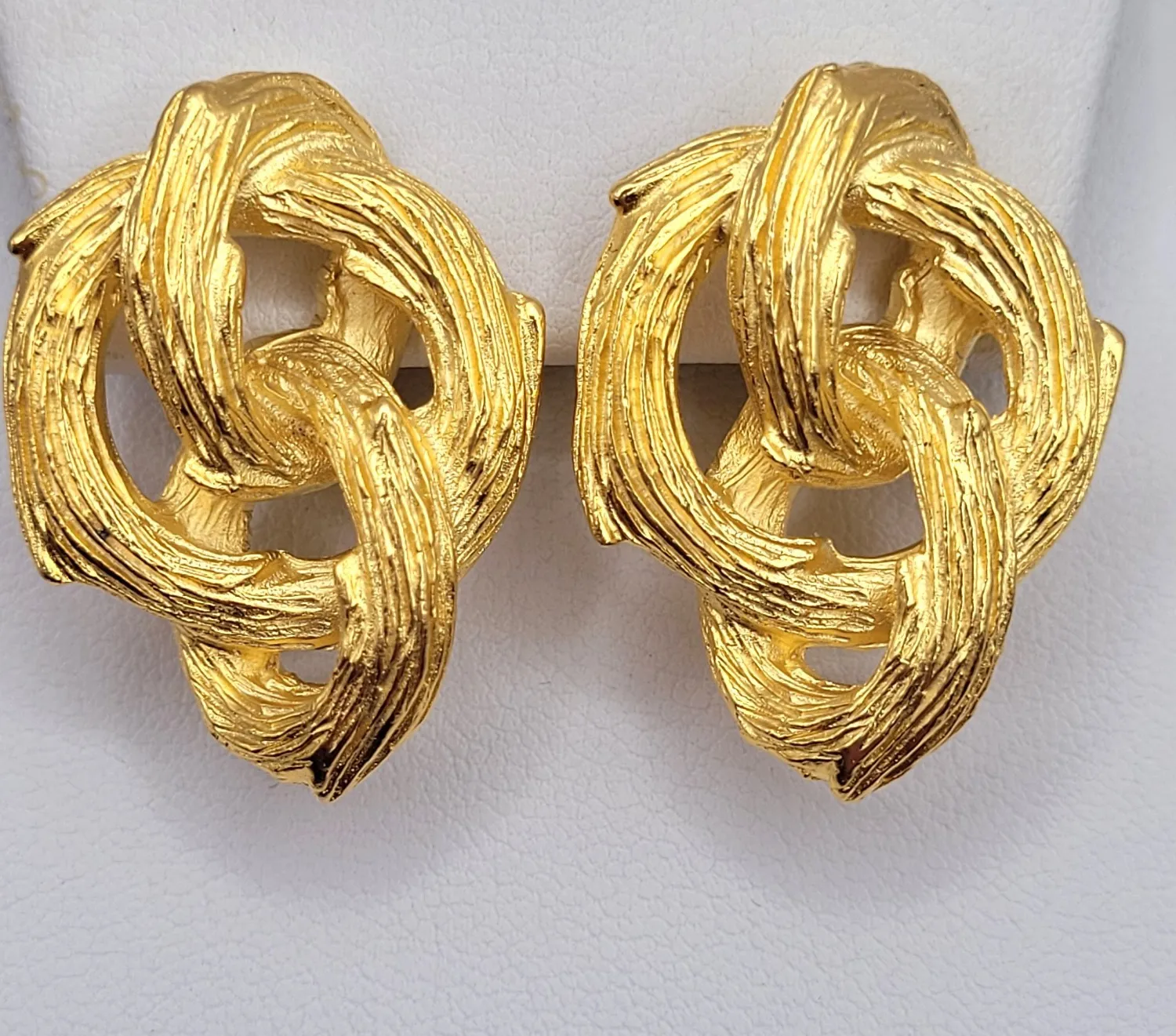 Authentic Vtg Bamboo Runway GIVENCHY Clip On Earrings Brushed Gold Plated Chunky Twisted