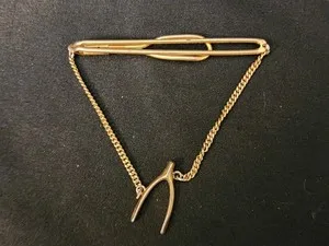 Authentic Vintage Swank Gold Plated Tie Clasp Bar Clip Drop Chain with Wishbone Gold Plate