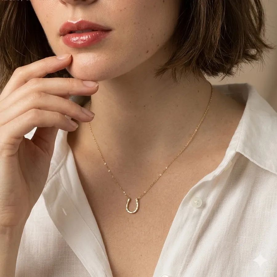 Authentic Lucky Horseshoe Pendant 14K Gold Plated Stainless Steel Necklace Hammered Texture Tiny U Charm Waterproof Clavicle Chain Jewelry