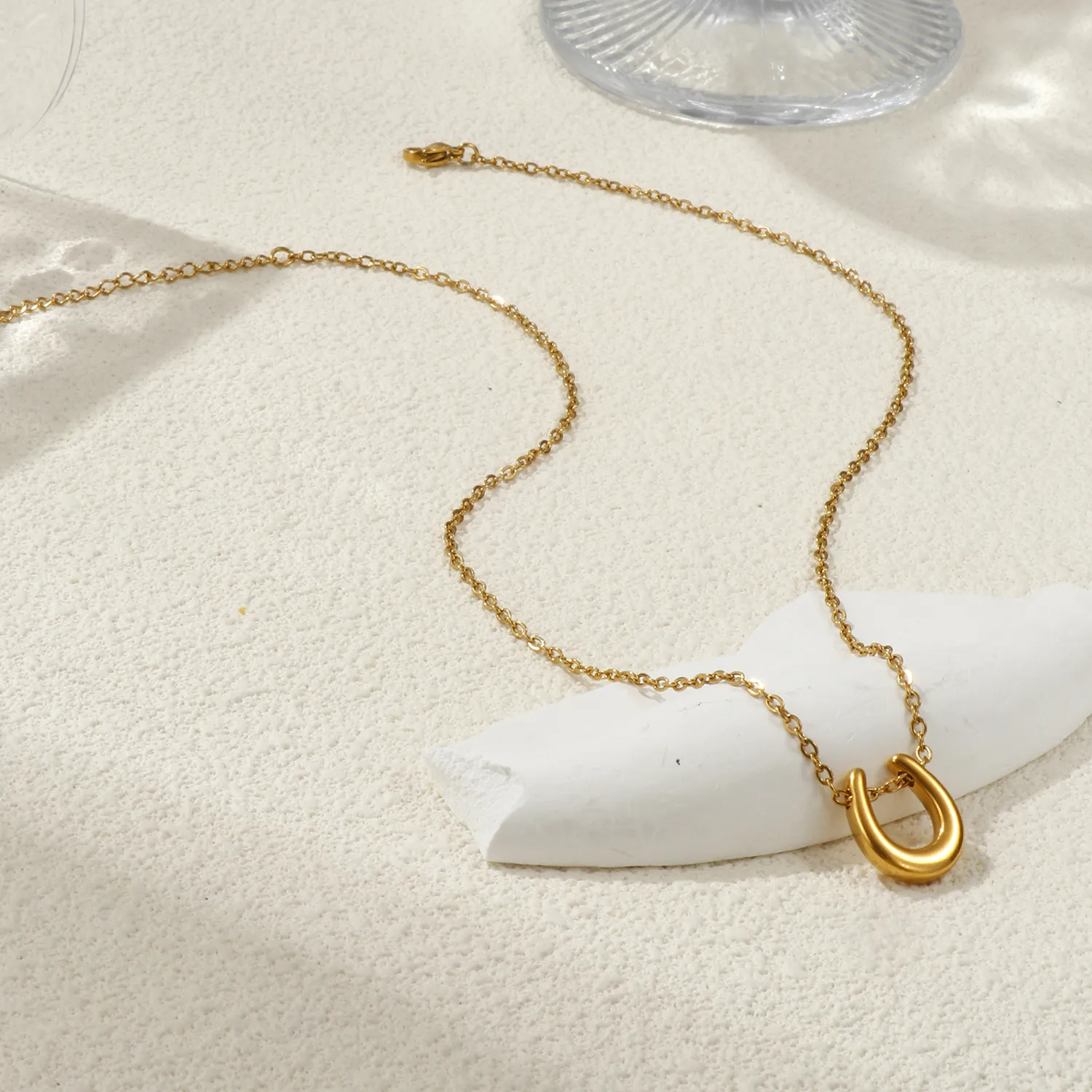 Authentic 1 Piece Gold Plated Luck Horseshoe Charm Necklace 304 Stainless Steel Unisex Exquisite West Cowboy Jewelry Gift 45cm