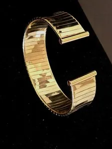 Authentic The Golden Horizon Bangle of Radiant Italian Grace