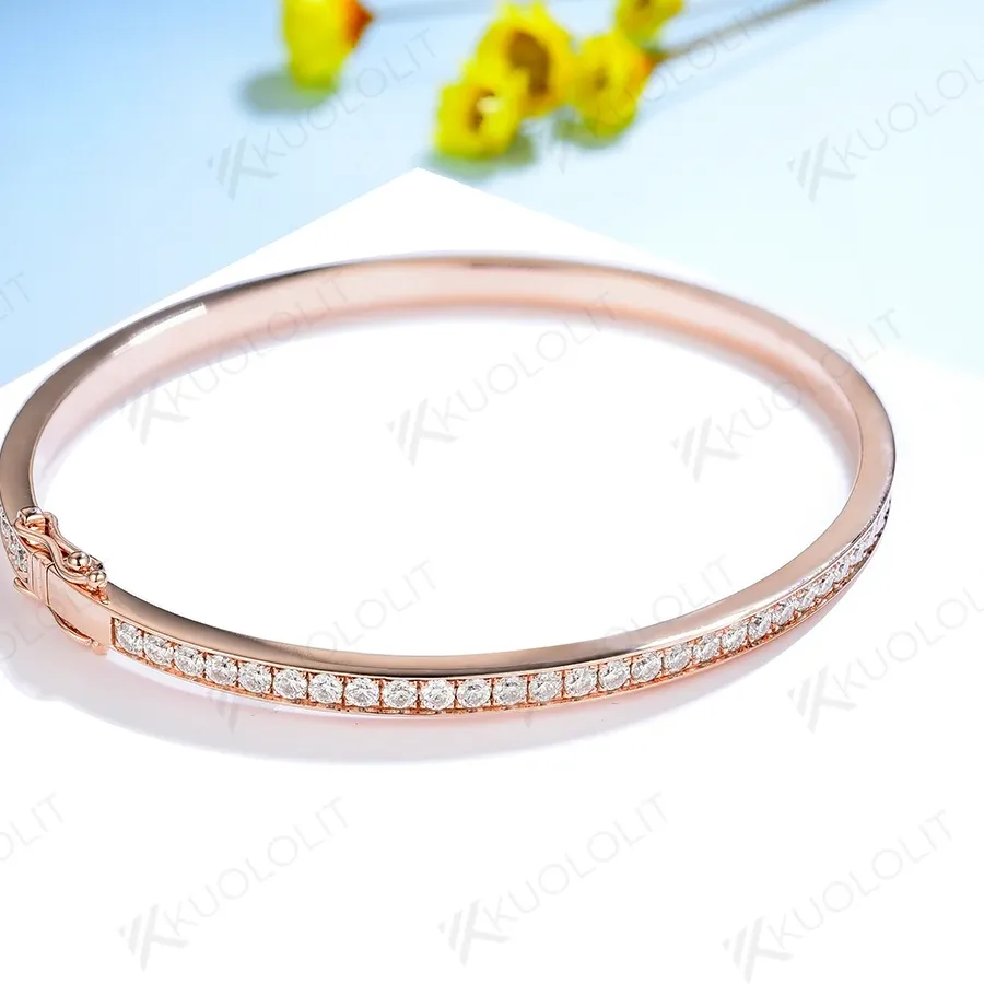 Authentic The Ethereal Rose-Gold Halo: An Oval Moissanite Talisman of Eternal Radiance