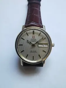 Authentic The Omega F300Hz Chronometer: A Golden Vessel of Harmonic Time
