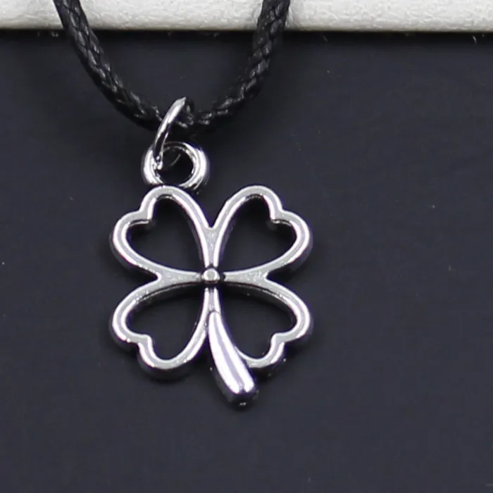 Authentic The Veiled Fortune: Celtic Clover Cord Choker