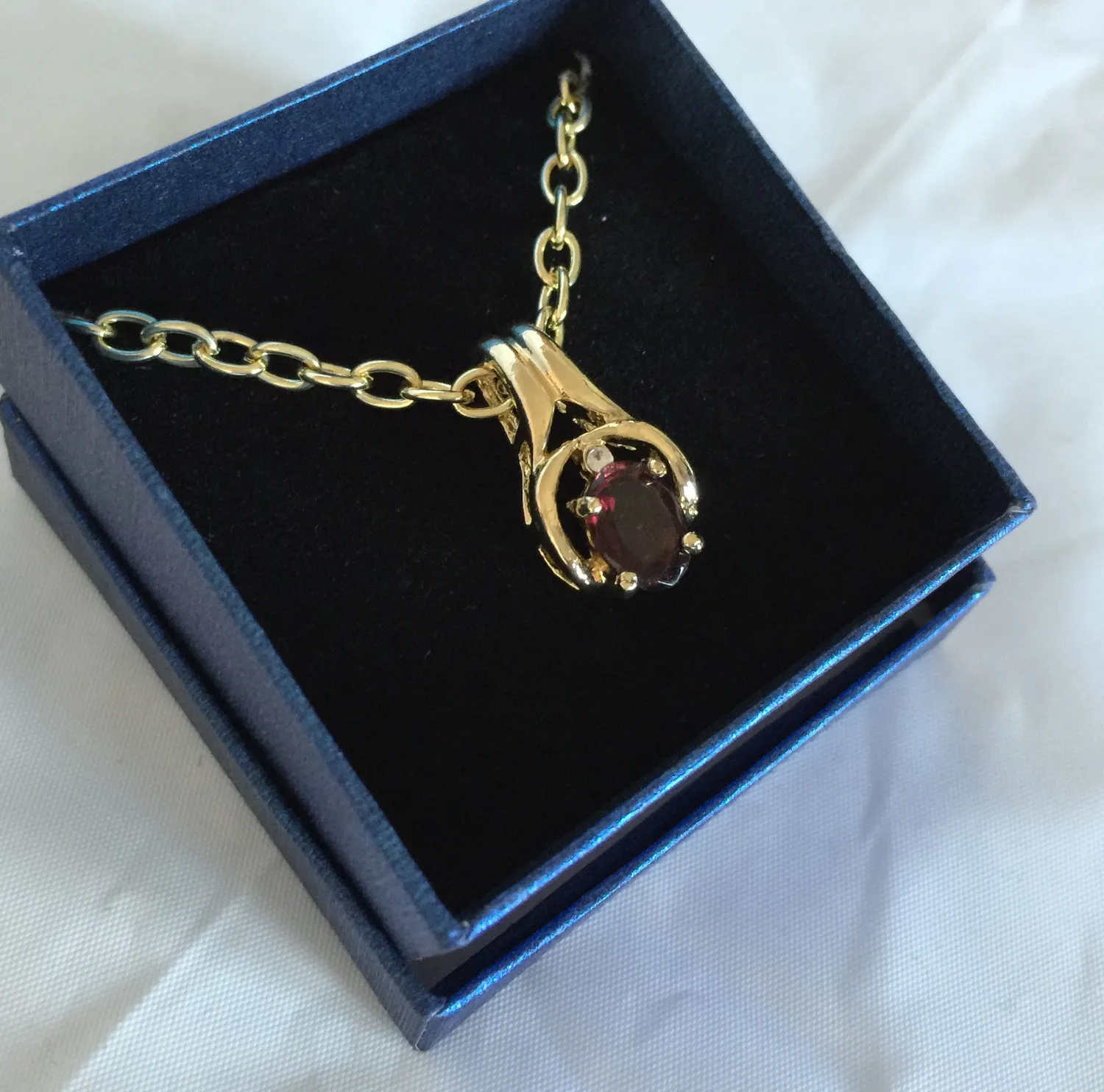 Authentic QVC Garnet Stone Gold Plated Pendant 14K Chain and Genuine Garnet stone