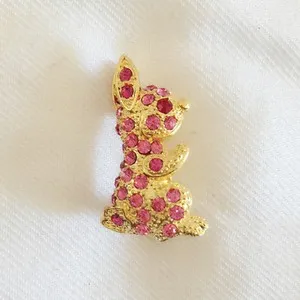 Authentic Pink Gold Plated Bunny Sitting Rabbit Crystals Brooch Pin Pet BR1262