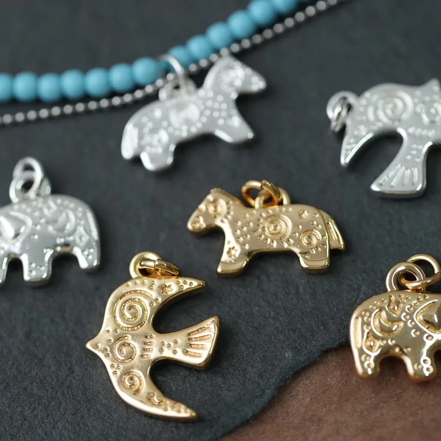 Authentic 6PCS Gold Plated Retro Ethnic Pattern Totem Animal Pendant Jewelry DIY Handmade Material Accessories Making Supplies