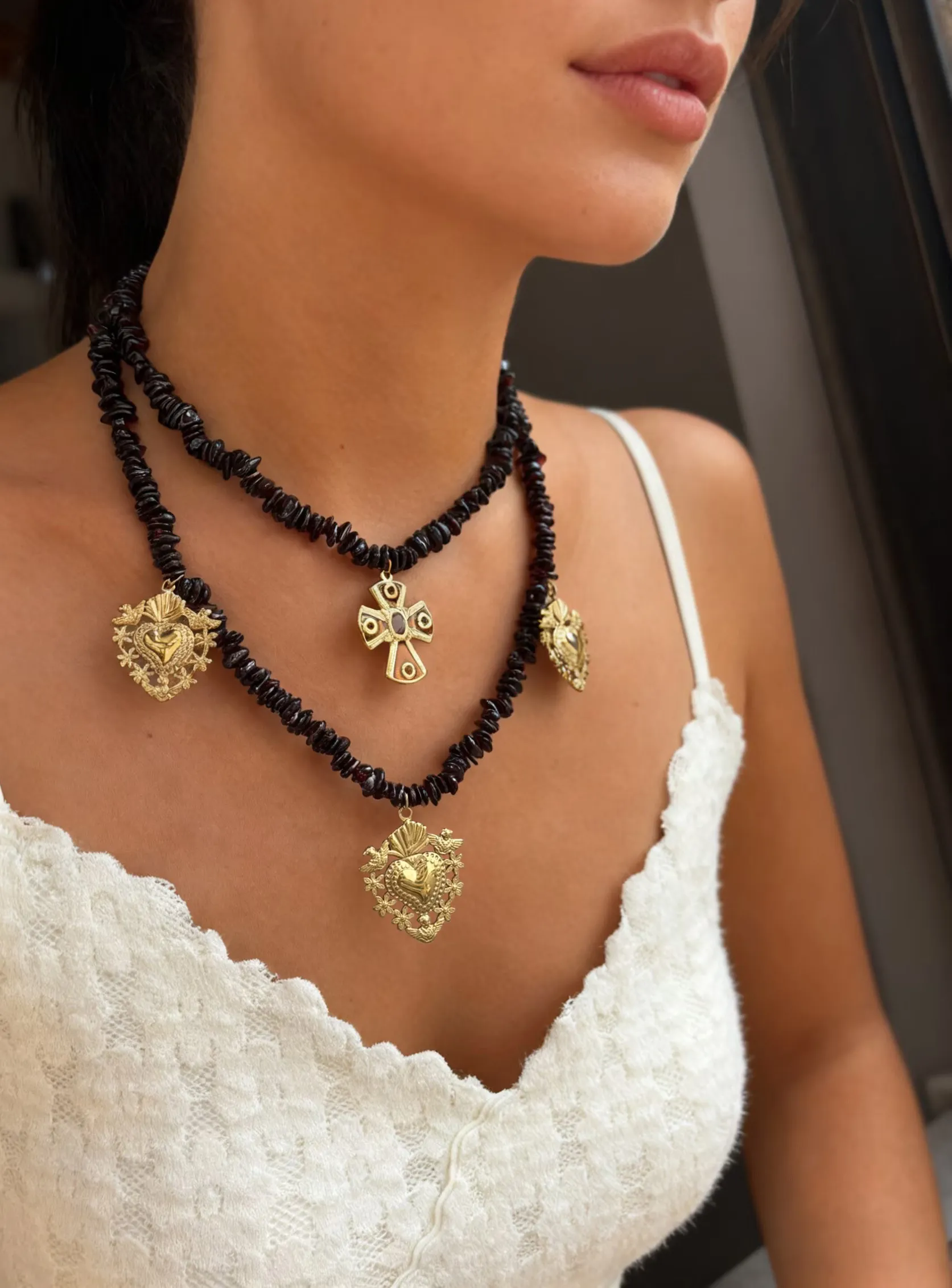 Authentic Peri'sbox Natural Garnet Double-layer Irregular Bead Chain Women Scheming Charm Gold-plated Enamel Cross Heart Pendant Necklaces